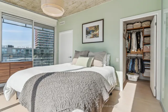 Additional image 22 of 318 King St Unit 1014