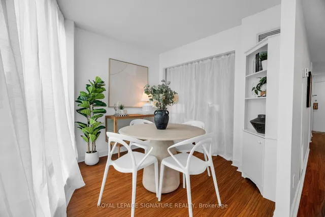 Additional image 18 of 650 Queens Quay Unit 918