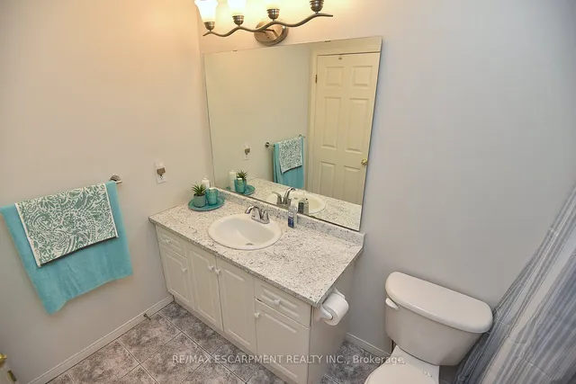 Additional image 28 of 174 Highbury Dr Unit 5