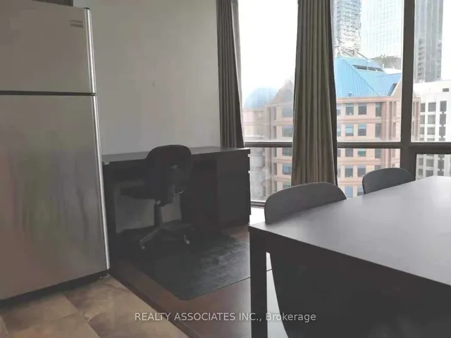 Additional image 9 of 832 Bay St Unit 1309