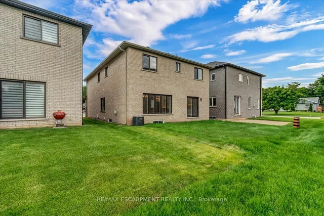 Additional image 35 of 382 B Southcote Rd