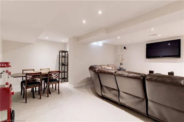 Additional image 38 of 85 Chatsworth Cres