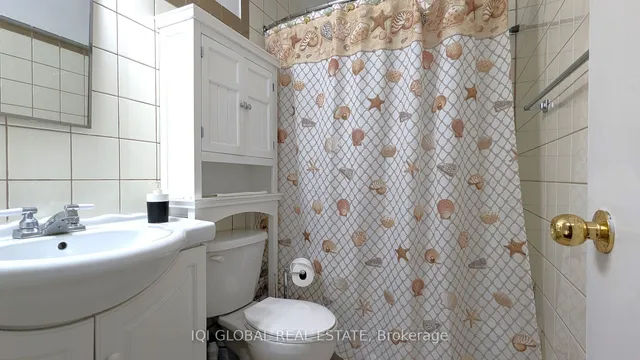 Additional image 10 of 2004 Martin Grove Rd Unit 15