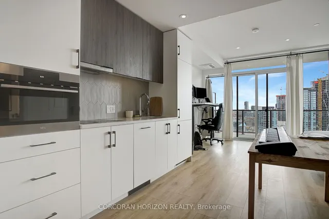 Additional image 11 of 741 King St Unit 1710