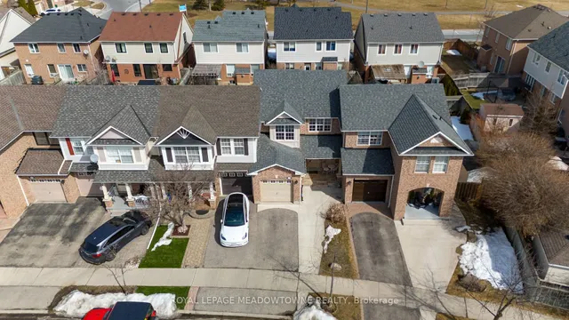 Additional image 3 of 433 Baverstock Cres