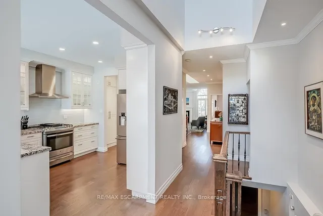 Additional image 5 of 2141 Country Club Dr Unit 11