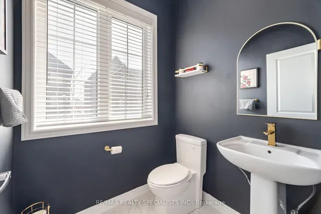 Additional image 19 of 12 Faye St