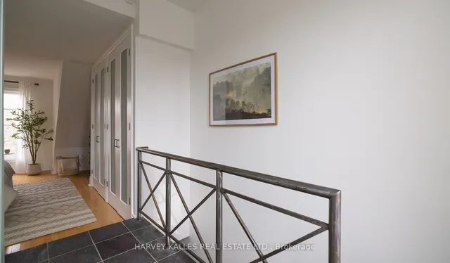 Additional image 32 of 115 Marlborough Ave