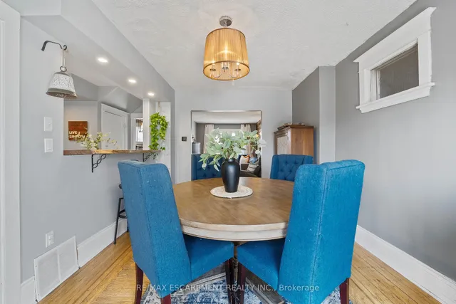 Additional image 18 of 124 Cameron Ave