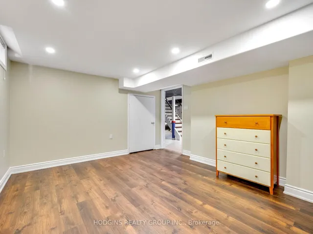 Additional image 35 of 1550 Hollywell Ave