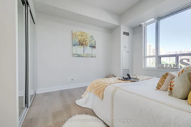 Additional image 28 of 90 Absolute Ave Unit 503