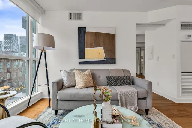 Additional image 20 of 320 Richmond St Unit 305