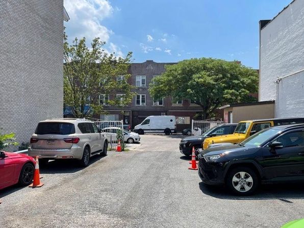 165 Avenue O, Brooklyn, NY 11204