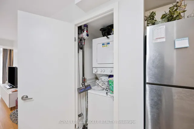 Additional image 16 of 415 Jarvis St Unit 205