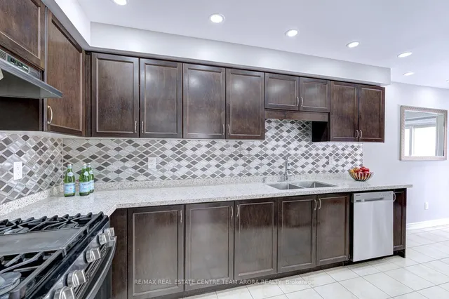 Additional image 19 of 7 Tustin Rd