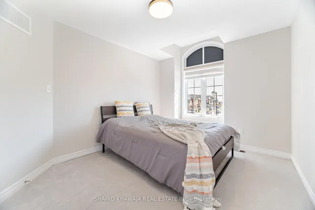 Additional image 31 of 501 Bessborough Dr