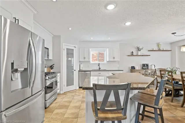 Additional image 18 of 356 Sienna Cres