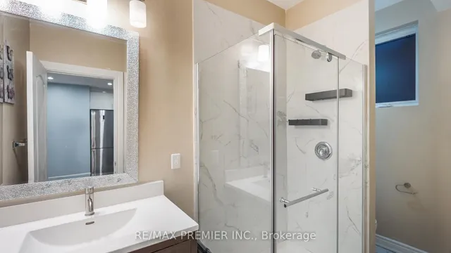 Additional image 37 of 1166 Glengrove Ave