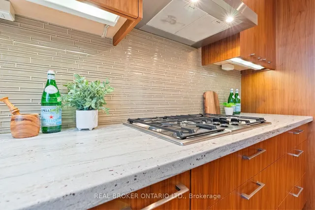 Additional image 9 of 51 Seymour Ave