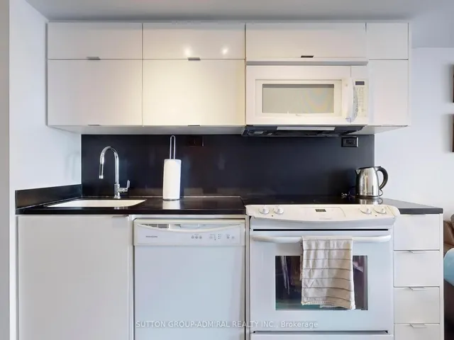 Additional image 19 of 21 Iceboat Terr Unit 1710