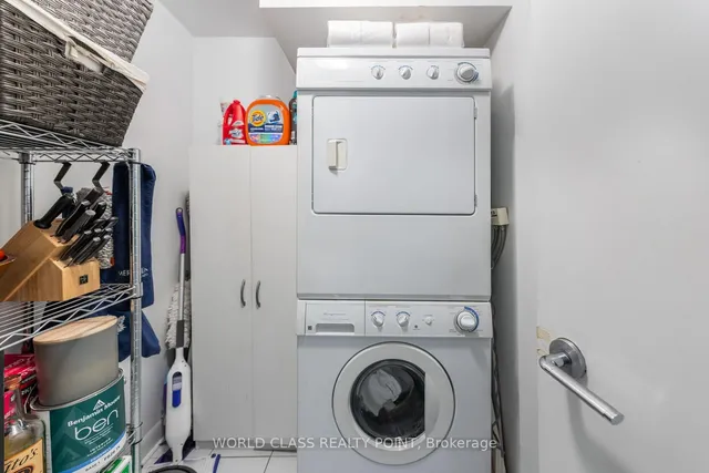 Additional image 19 of 375 King St Unit 705