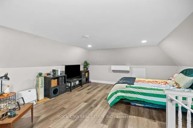 Additional image 18 of 20 Holton Ave