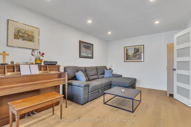 Additional image 19 of 79 Turtlecreek Blvd