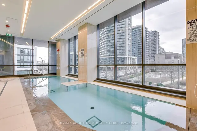 Additional image 32 of 19 Western Battery Rd Unit 1917