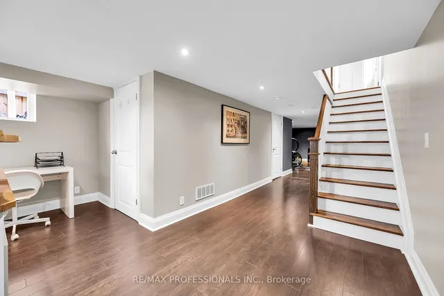 Additional image 33 of 66 Clonmore Dr