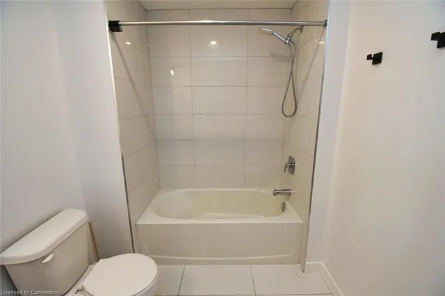 Additional image 27 of 15 Queen St Unit 2112