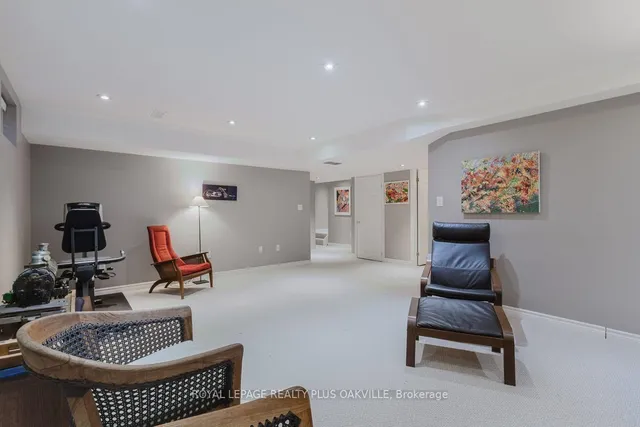 Additional image 15 of 16 Grayrocks Ave