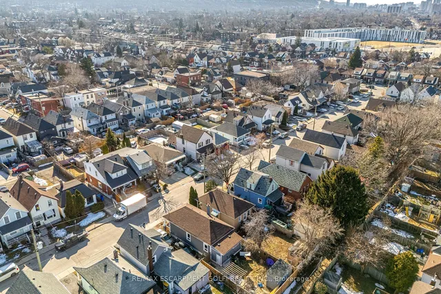 Additional image 37 of 34 Mayflower Ave