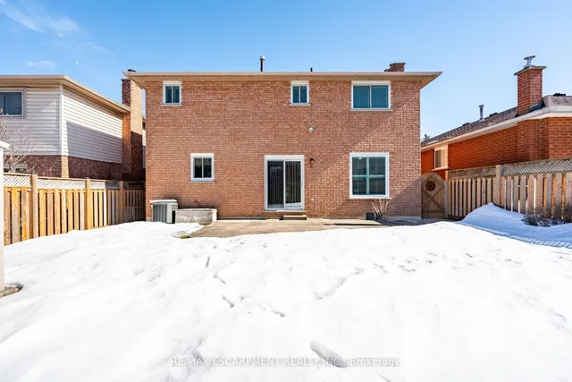 Additional image 48 of 35 Republic Ave