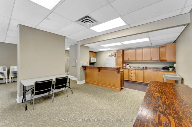 Additional image 26 of 1770 Main St Unit 506