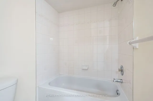 Additional image 25 of 1310 Upper Wentworth St Unit 7