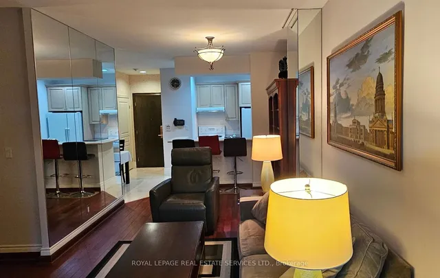 Additional image 16 of 102 Bloor St Unit 306