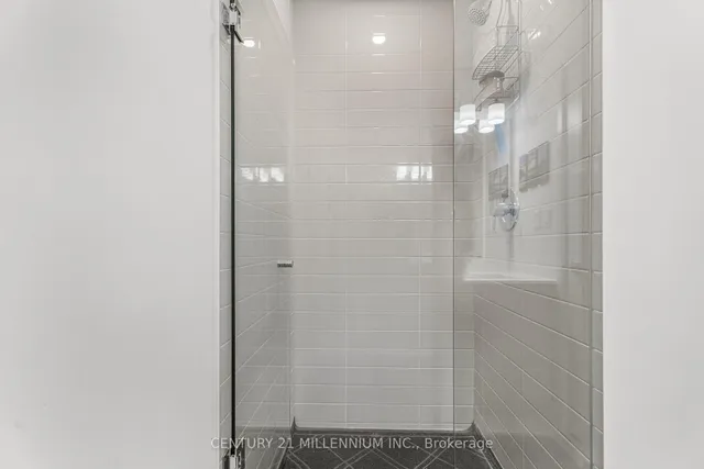 Additional image 9 of 27 Bathurst St Unit 1712