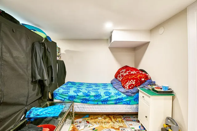 Additional image 47 of 216 Oakwood Ave