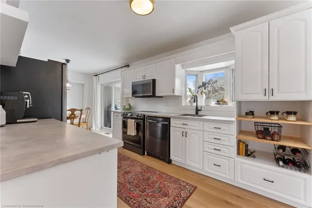 Additional image 11 of 54 Aberdeen Ave