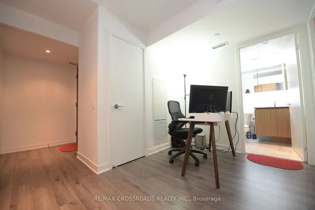 Primary image of 70 Queens Wharf Rd Unit 303