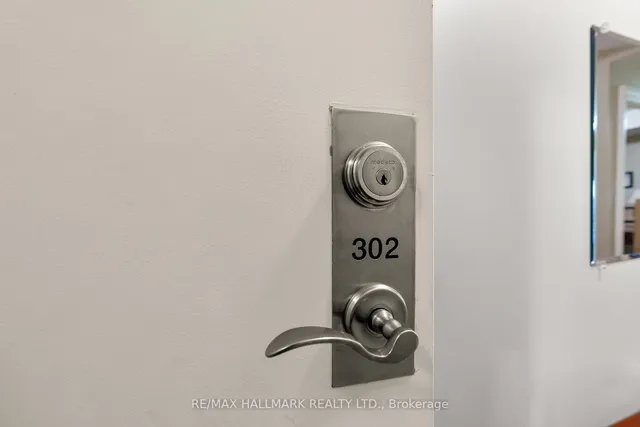 Additional image 17 of 2151 Danforth Ave