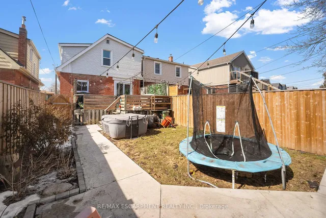 Additional image 39 of 124 Cameron Ave