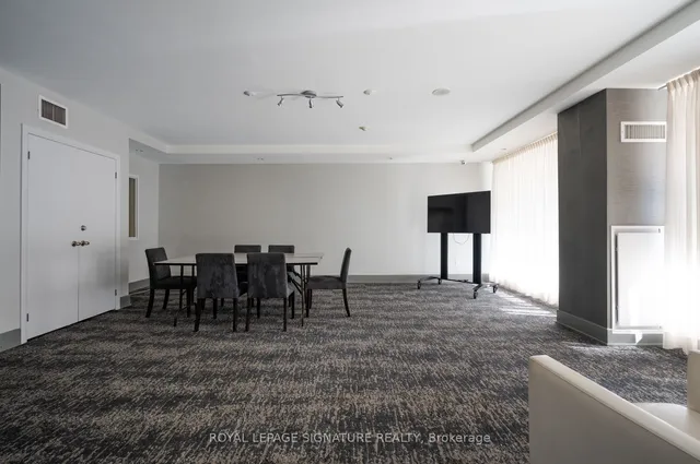 Additional image 33 of 18 Beverley St Unit 322