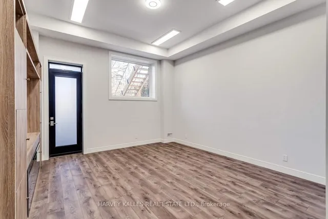 Additional image 42 of 194 Sheldrake Blvd