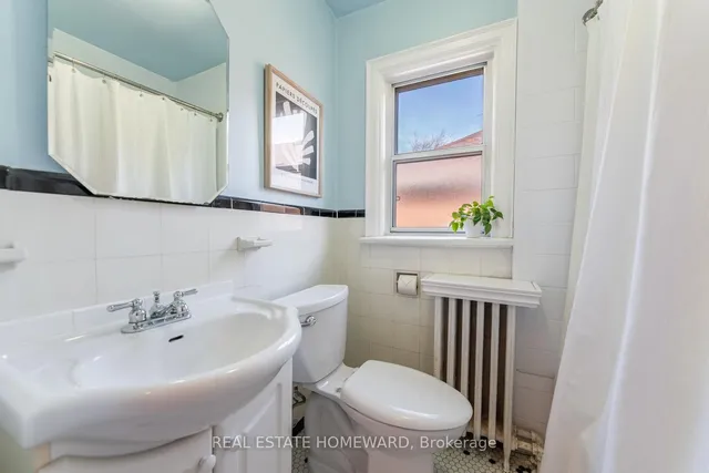 Additional image 11 of 1298 Kingston Rd