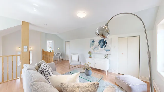 Additional image 35 of 216 Humberside Ave