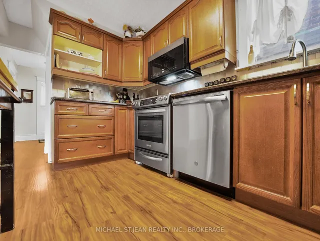 Additional image 15 of 264 Houghton Ave