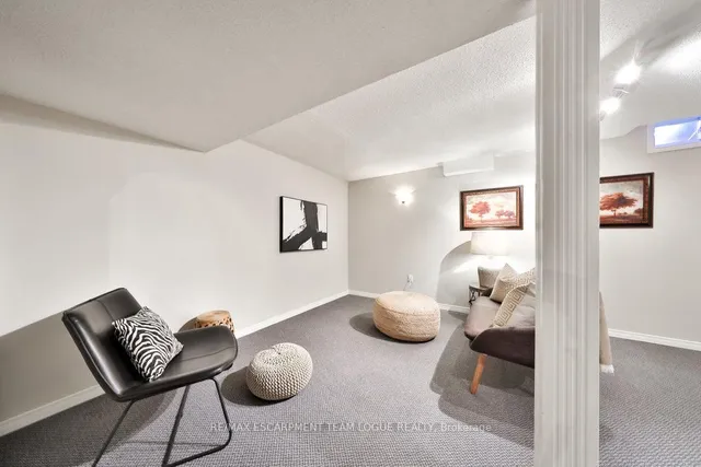 Additional image 23 of 104 Frances Ave Unit 11