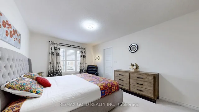 Additional image 24 of 644 Kennedy Circ