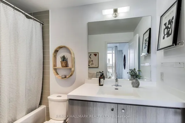 Additional image 13 of 105 George St Unit 1006